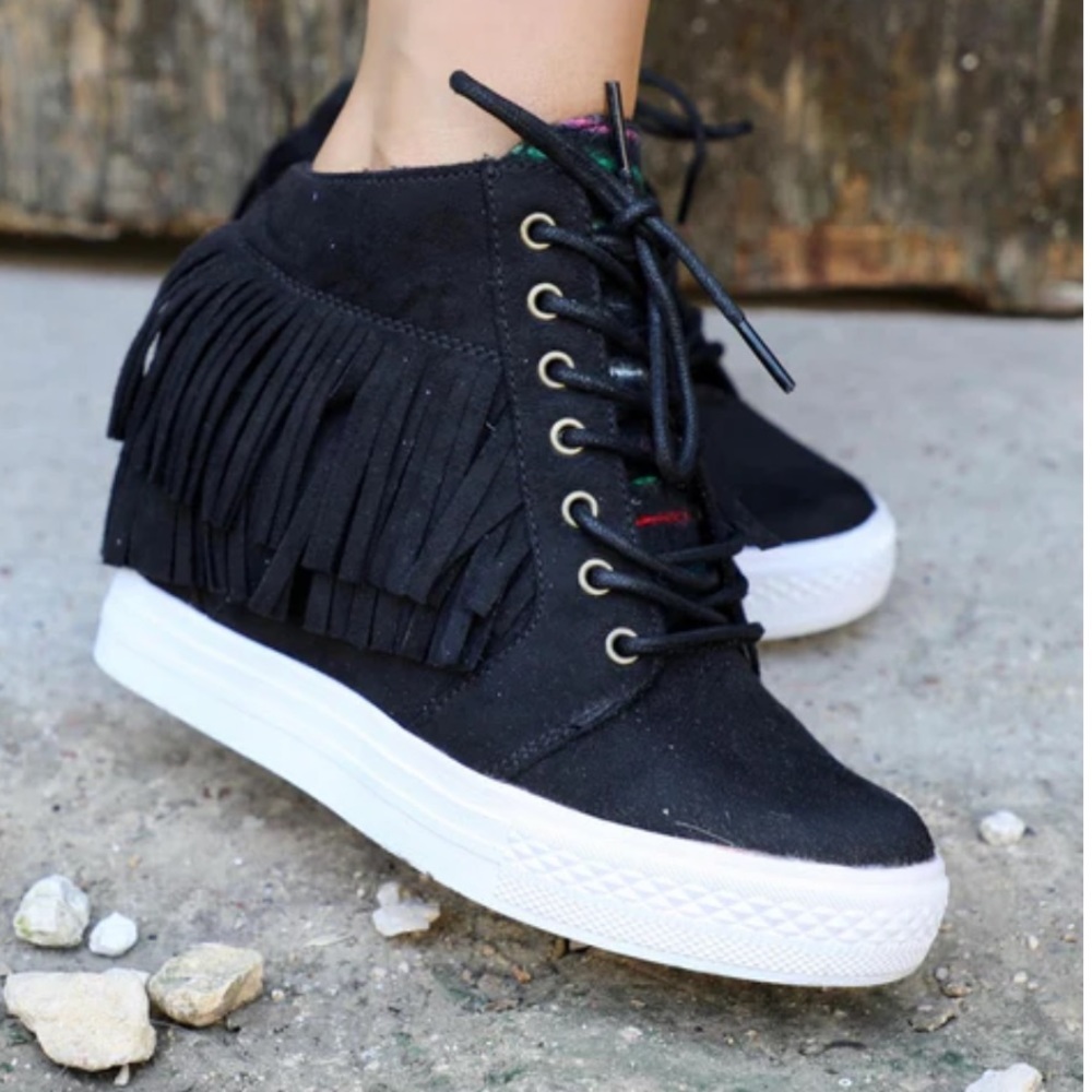 Not Rated Black, Size 7.5, Fringe Wedge Sneaker